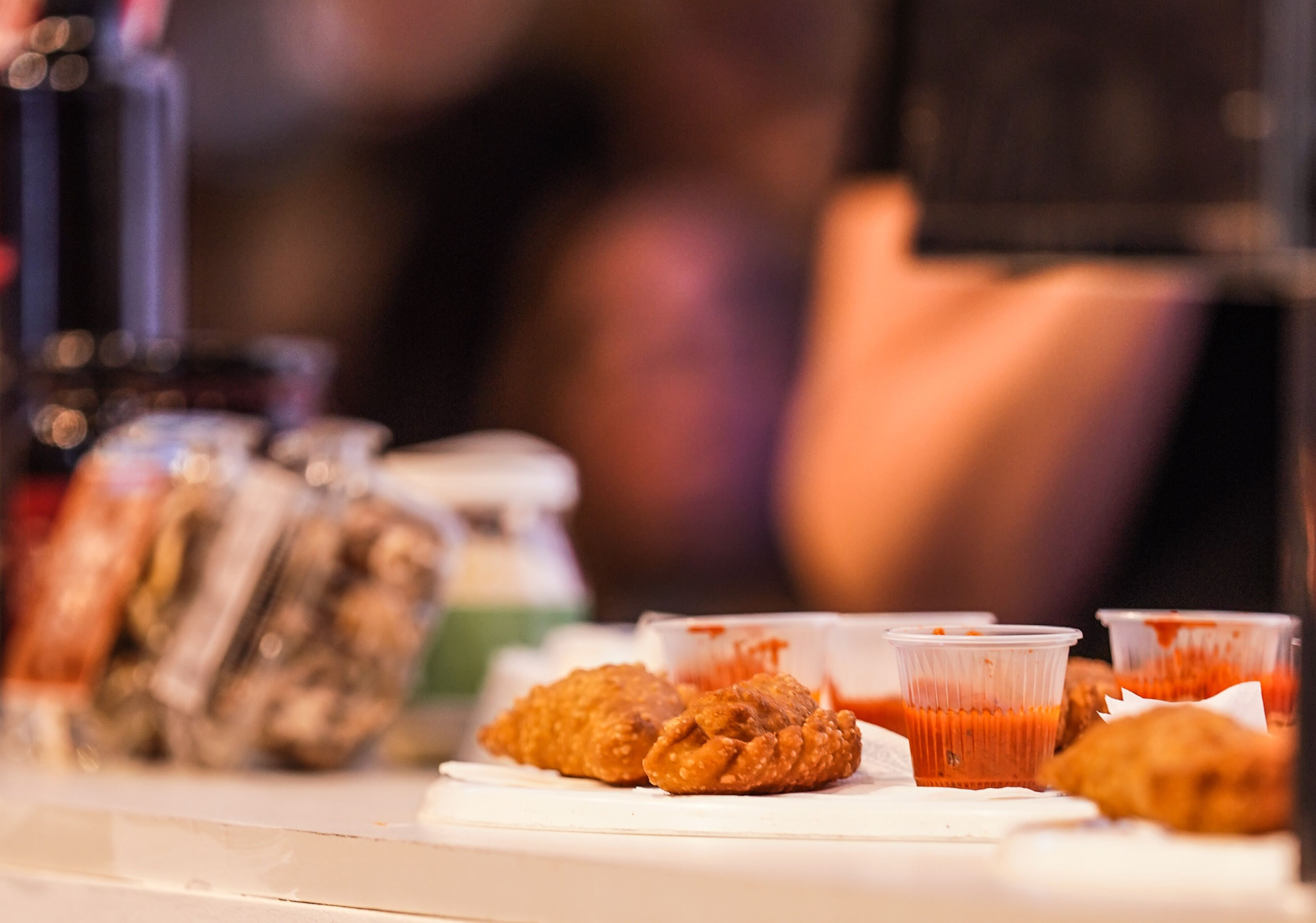 FIT 2026: Las empanadas de guanaco fueron protagonistas de la propuesta gastronómica de Santa Cruz
