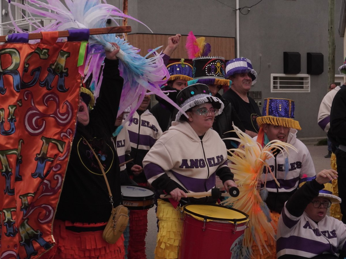 Celebraron la inclusión con un desfile y la presentación de la murga “Desakata2”