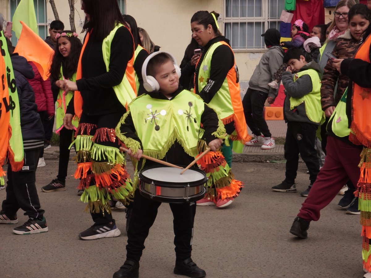 Celebraron la inclusión con un desfile y la presentación de la murga “Desakata2”