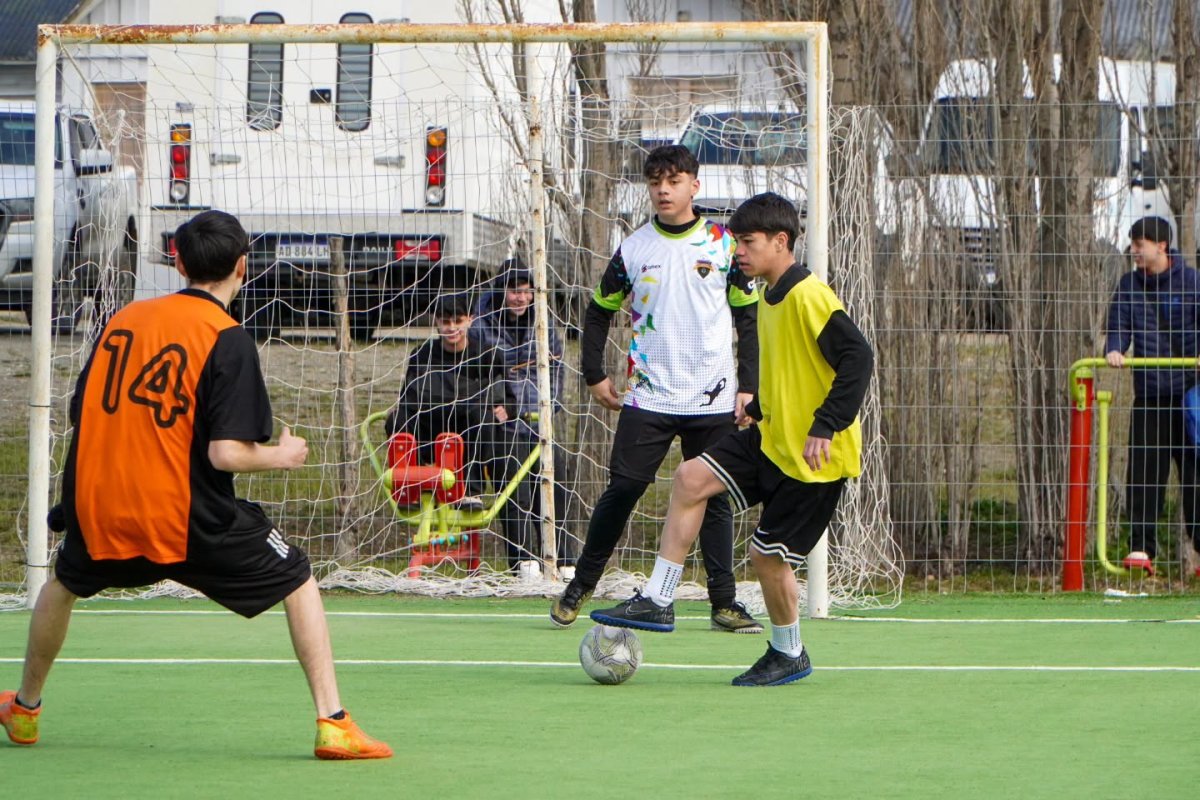 Fútbol, goles y encuentro: estudiantes secundarios vivieron dos jornadas a puro deporte