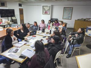 Capacitación en manipulación segura de alimentos para equipos que brindan servicios alimentarios