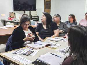 Capacitación en manipulación segura de alimentos para equipos que brindan servicios alimentarios