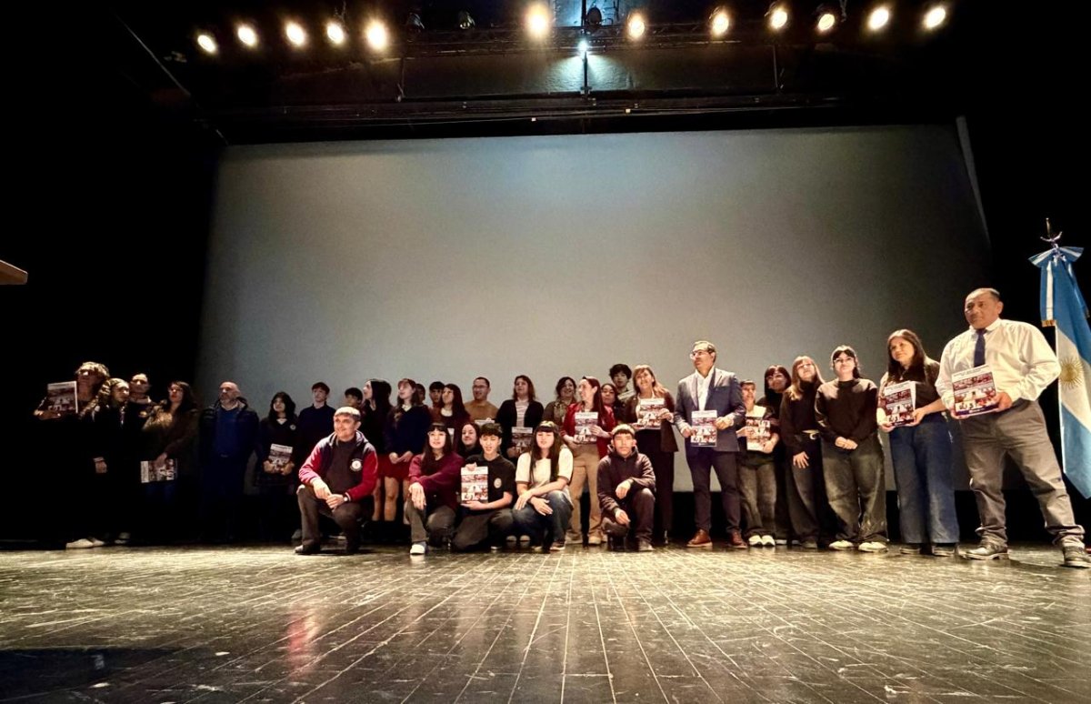 Caleta Olivia: estudiantes participaron de la Primera Jornada para la Construcción de una Convivencia Democrática