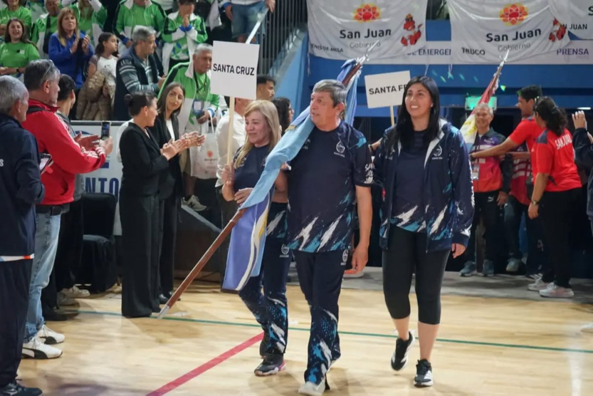 Santa Cruz dijo presente en la apertura de los Juegos Nacionales Evita Adultos Mayores 2026