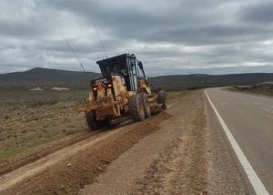 Las Delegaciones Viales de San Julián y Tres Lagos trabajan para mejorar la transitabilidad y la seguridad vial 
