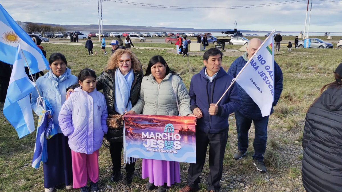 La secrtaria de estado de Culto Monica Pereyra en la "Marcha por Jesús"