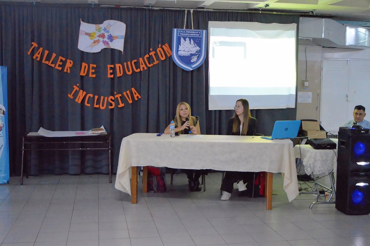 Fortalecen la educación inclusiva con un taller participativo para la comunidad educativa y las familias