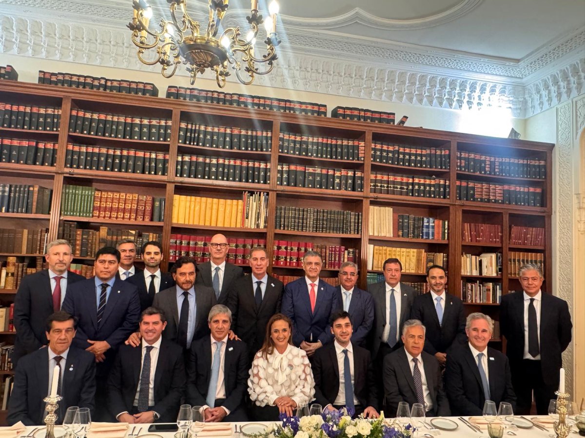 Vidal presenta la agenda productiva para Santa Cruz en la Argentina Week en Paris