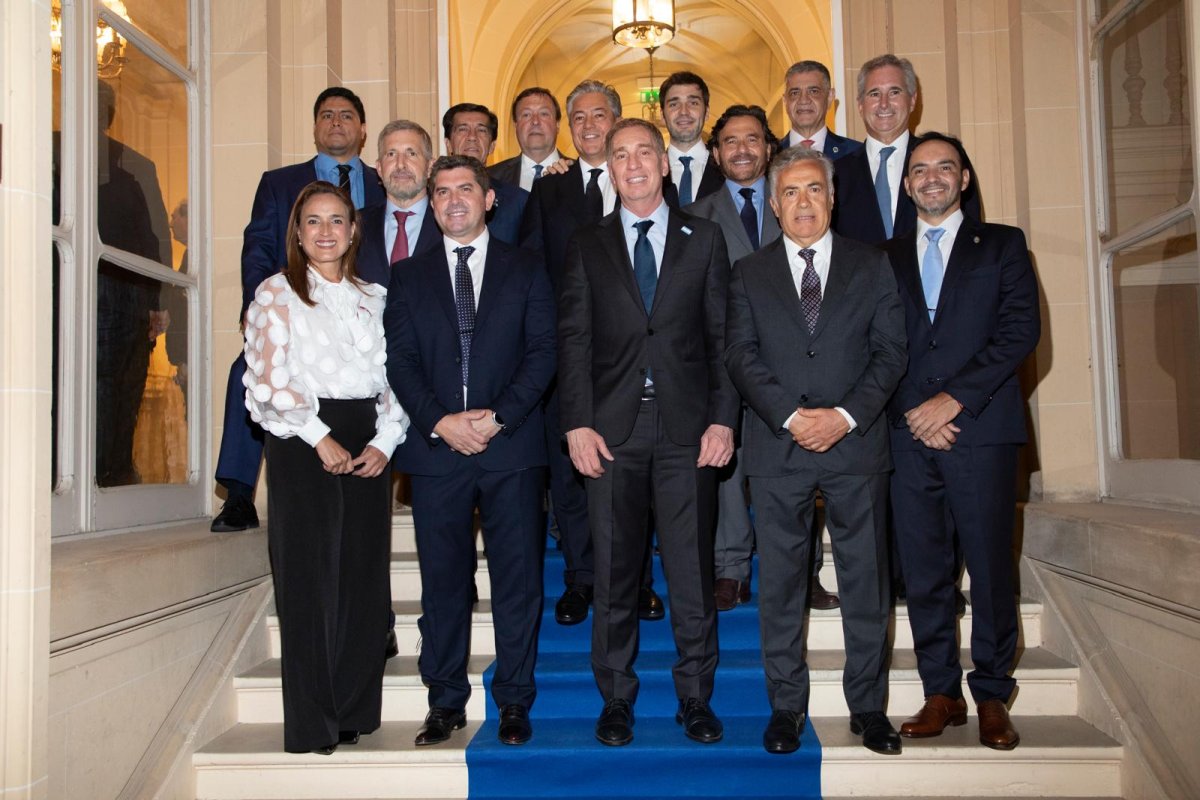 Vidal presenta la agenda productiva para Santa Cruz en la Argentina Week en Paris