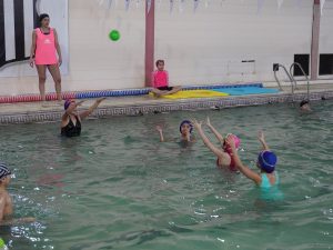 Encuentro de Waterpolo: Integración y Trabajo en Equipo en el Agua