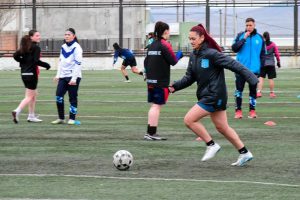 Santa Cruz ya tiene su selección de fútbol femenino para los Juegos de la Araucanía