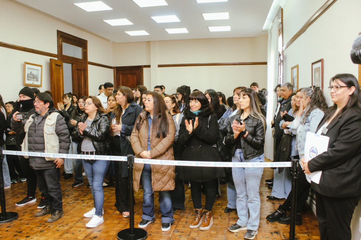 El Gobierno Provincial firmó el acta que garantiza la continuidad laboral de 141 trabajadores de AutoFarma