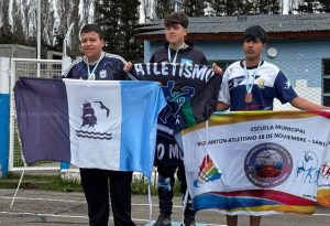 Atletismo: el trabajo de Perito Moreno que llevó a cinco jóvenes rumbo a Mar del Plata