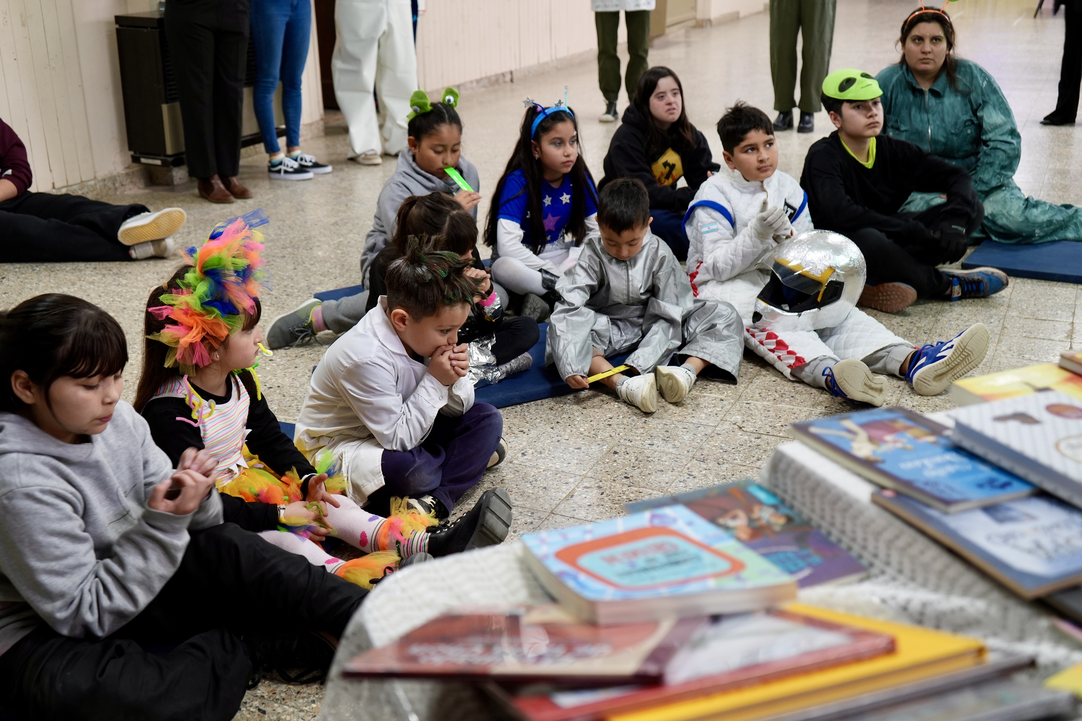La Escuela Rural N° 51 de Tellier sumó una nueva biblioteca para sus estudiantes