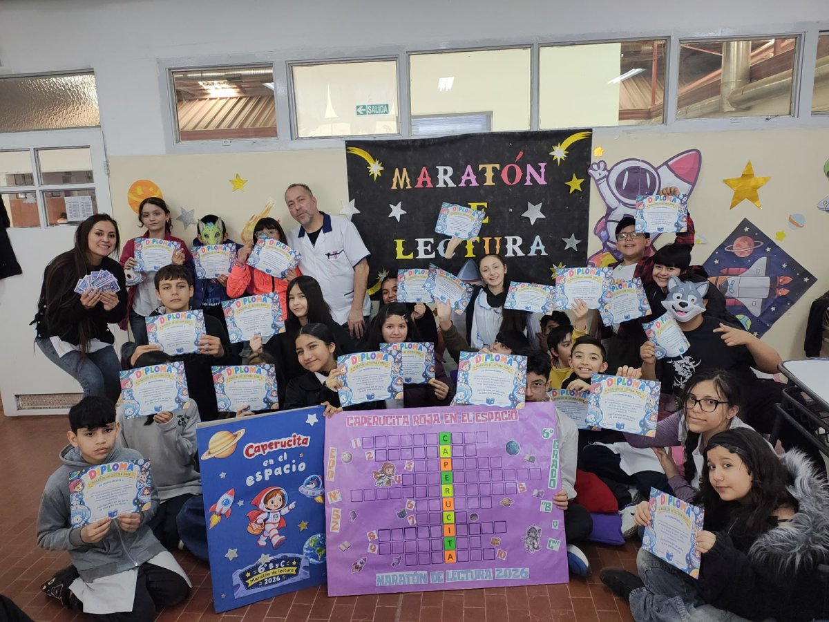 Estudiantes de escuelas primarias formaron parte de la Maratón Nacional de Lectura con gran entusiasmo