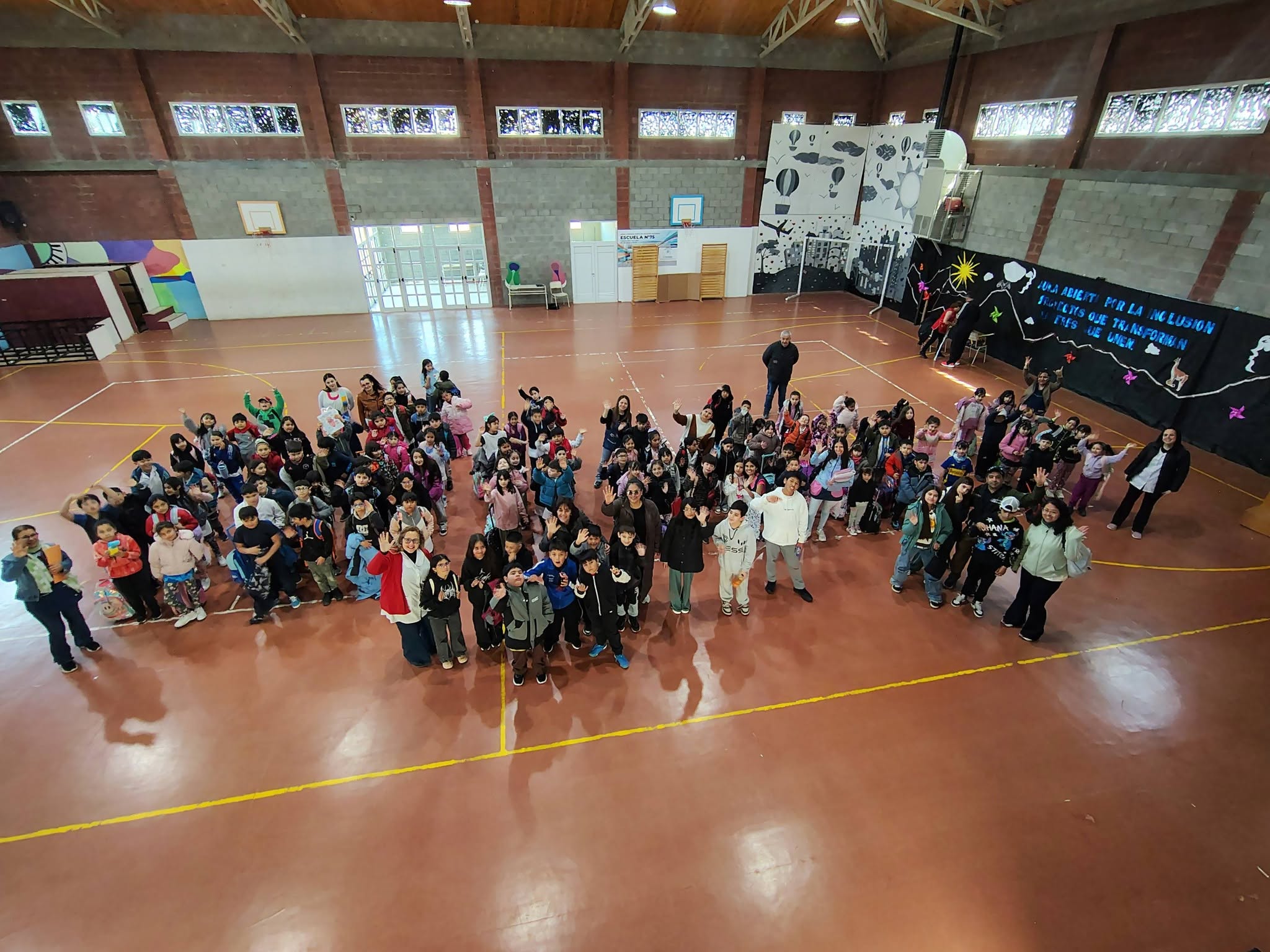 Se realizó la Expo Educativa en Puerto San Julián con una gran participación de estudiantes