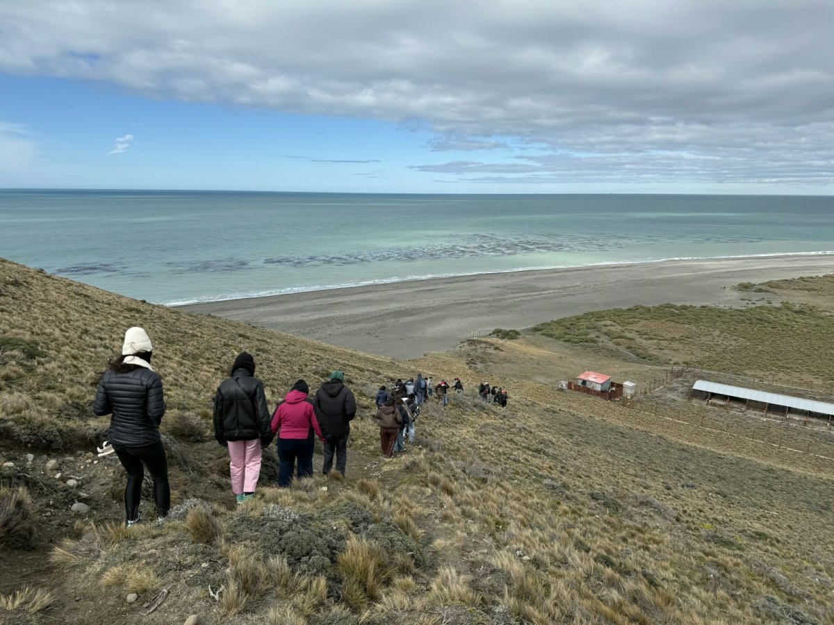 Estudiantes del Domingo Savio vivieron una jornada educativa en Cabo Vírgenes