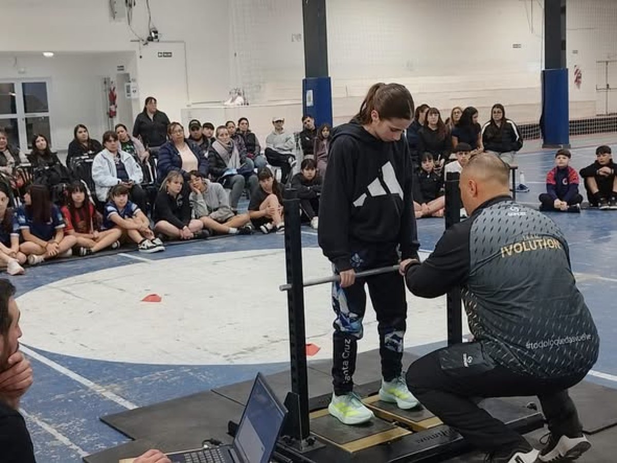 Eva Sánz Hommar aseguró su lugar en los Evita y el atletismo femenino tuvo nuevos podios en Los Antiguos