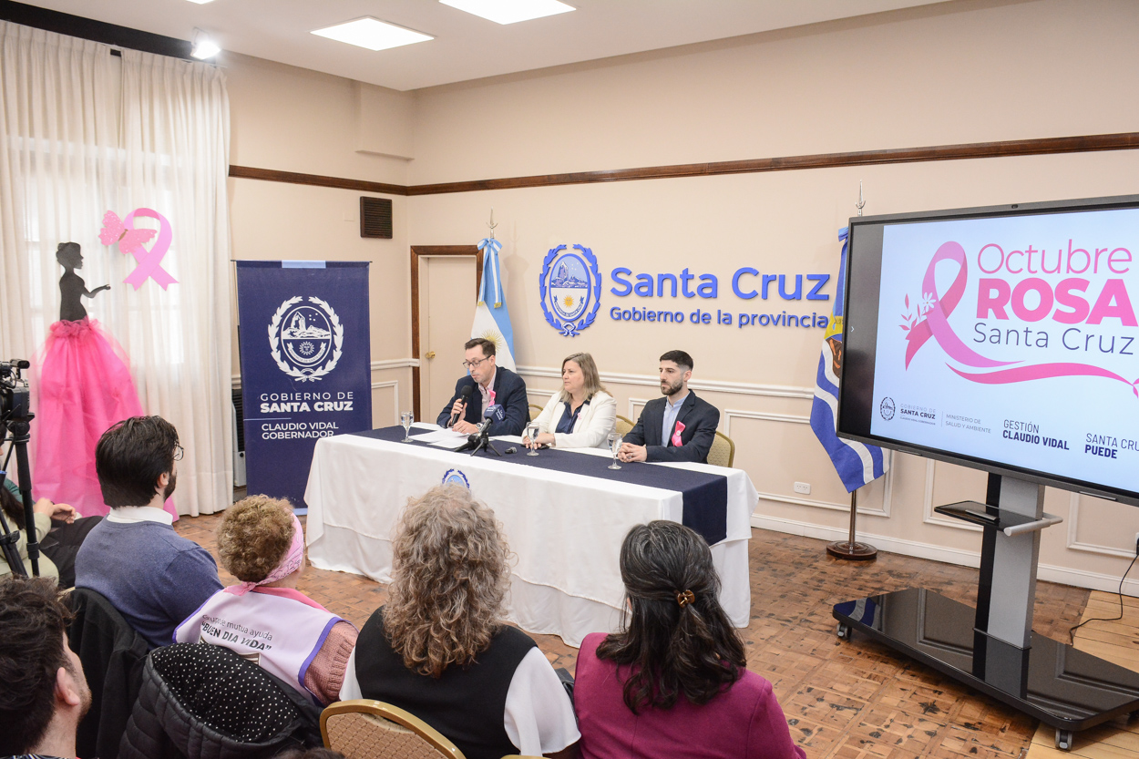 El secretario de Estado de Políticas Sanitarias, Ricardo Coloccini remarcó los objetivos de Octubre Rosa.