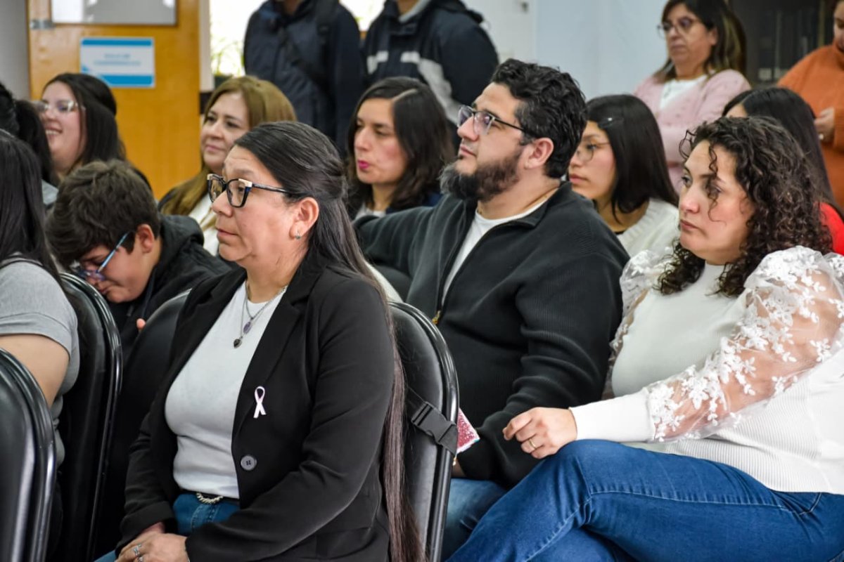 Salud Mental: diplomados en Coordinación de Grupos de Ayuda Mutua recibieron su certificación