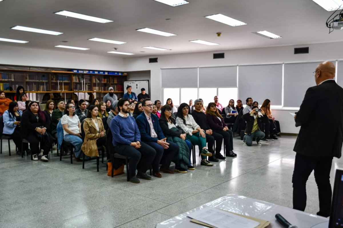 Cierre  de la Diplomatura Universitaria de Extensión en Coordinación de Grupos de Ayuda Mutua