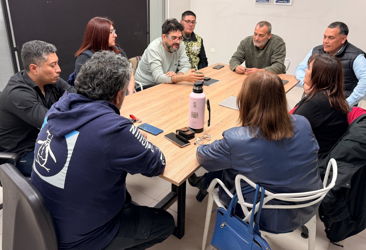 Provincia y la CGT articulan acciones para atender demandas vinculadas a los servicios