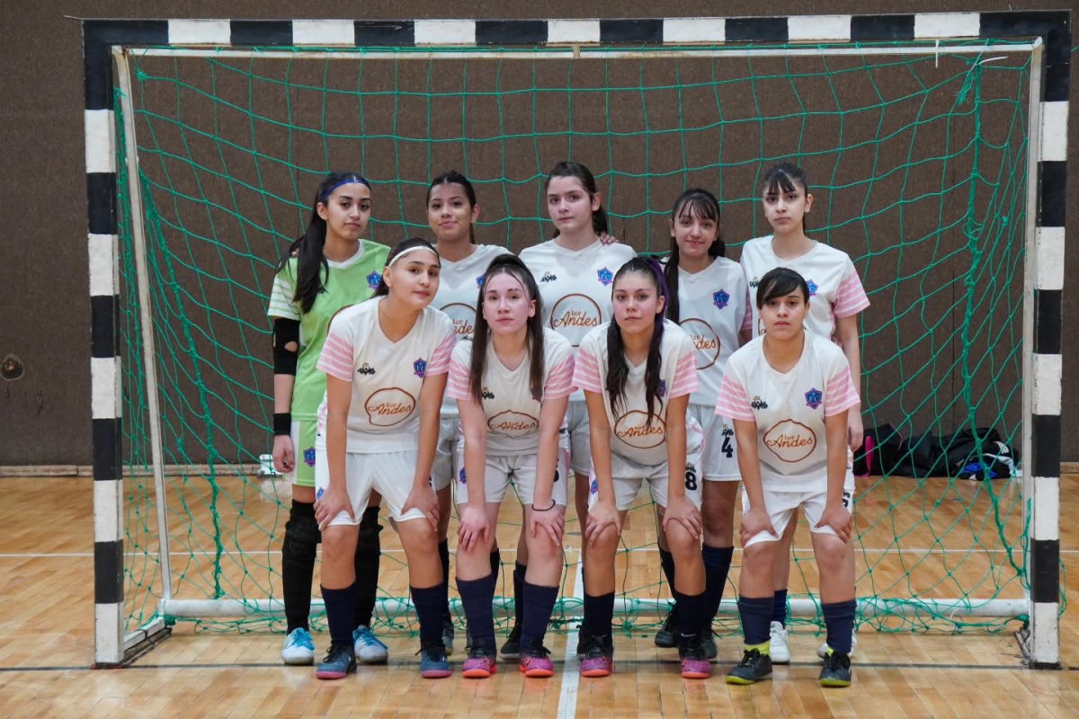 El futsal femenino abrió la definición rumbo a Mar del Plata