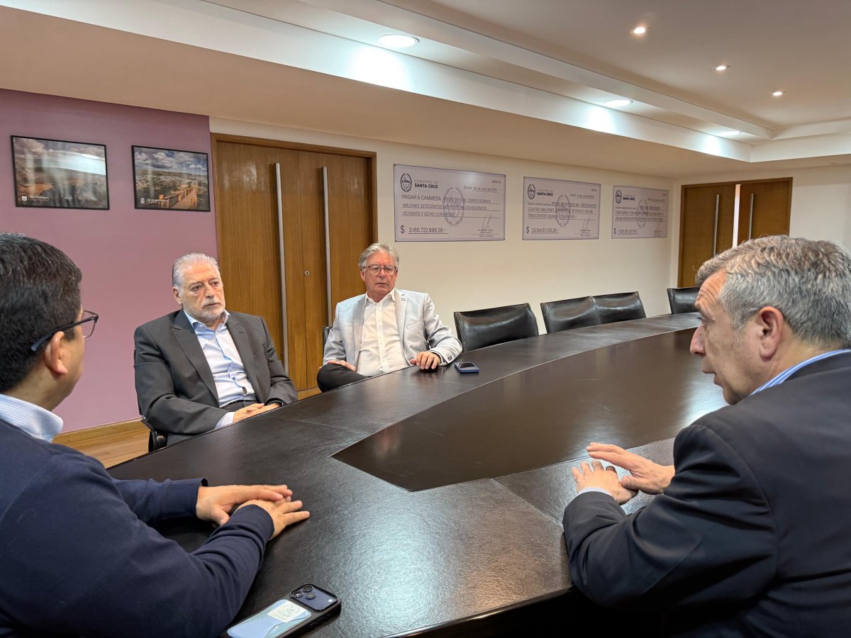 Vidal: “Dijimos que íbamos a poner de pie la actividad petrolera y lo estamos haciendo”