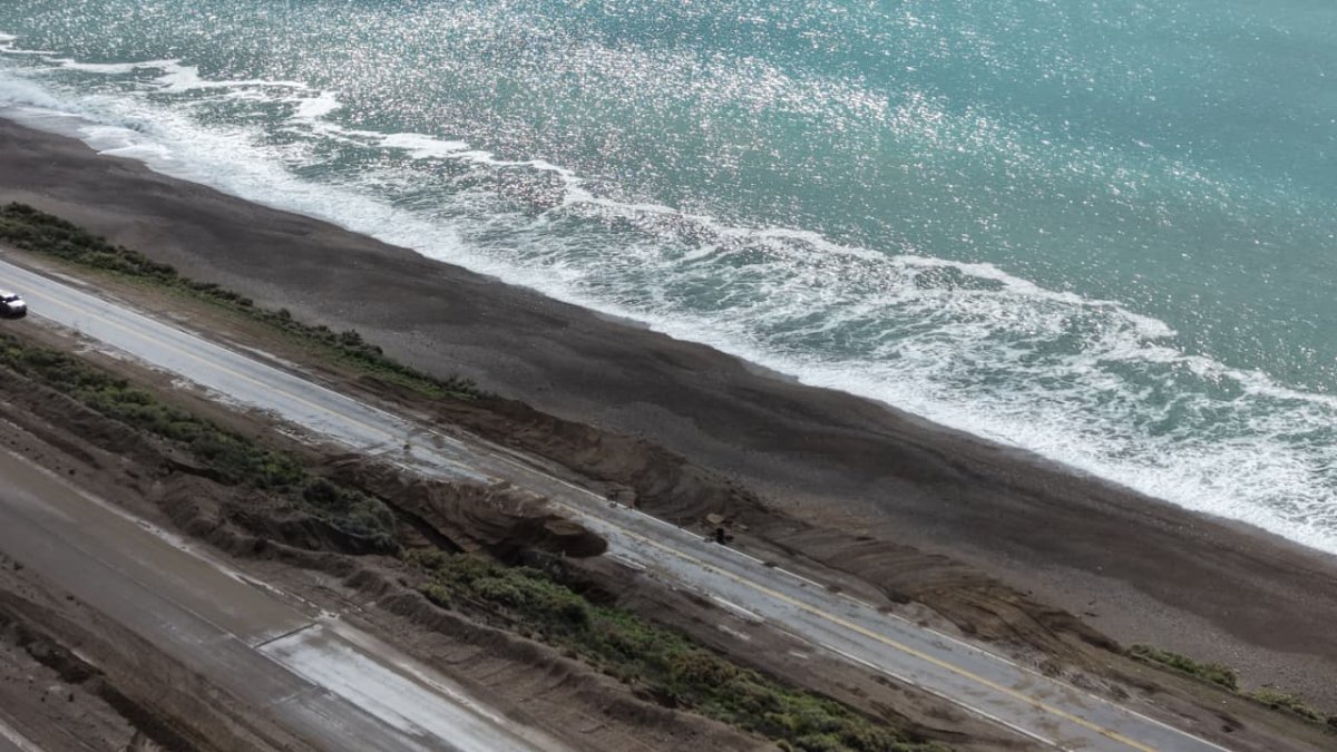 Avanzan los trabajos clave para reparar el socavón en la Ruta Nacional N.º 3