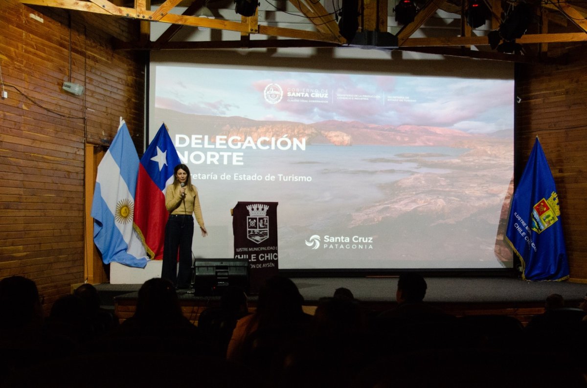 La Provincia estrechó lazos con Chile en el 2° Encuentro Binacional de Turismo realizado en Chile Chico