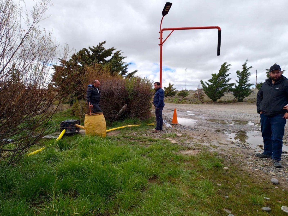 Reforzaron controles sobre uso y comercialización de agua pública en Santa Cruz