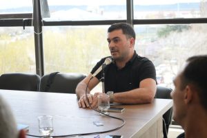 Transparencia y funcionamiento: Ricci expuso en la comisión de trabajo sobre Santa Cruz Puede S.A.U.