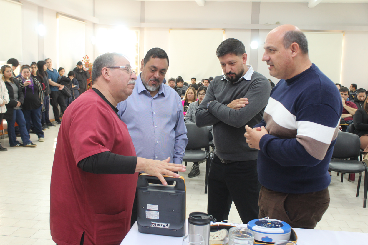 Capacitación en primeros auxilios en Vialidad Provincia.