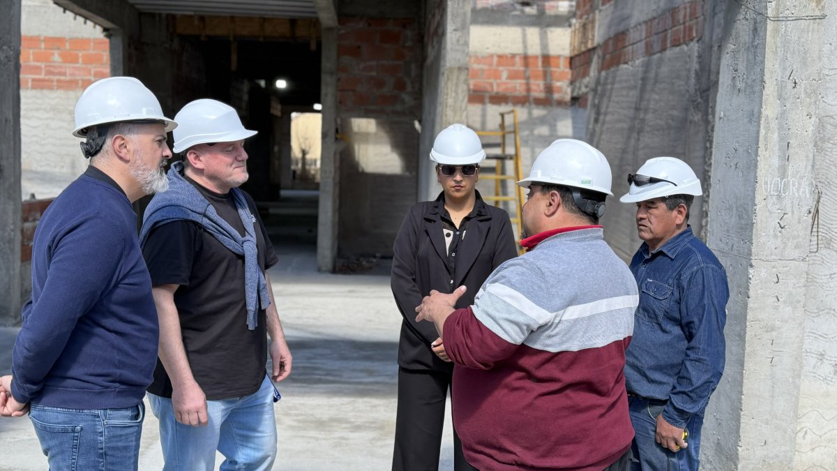 Funcionarios provinciales anunciaron y recorrieron obras