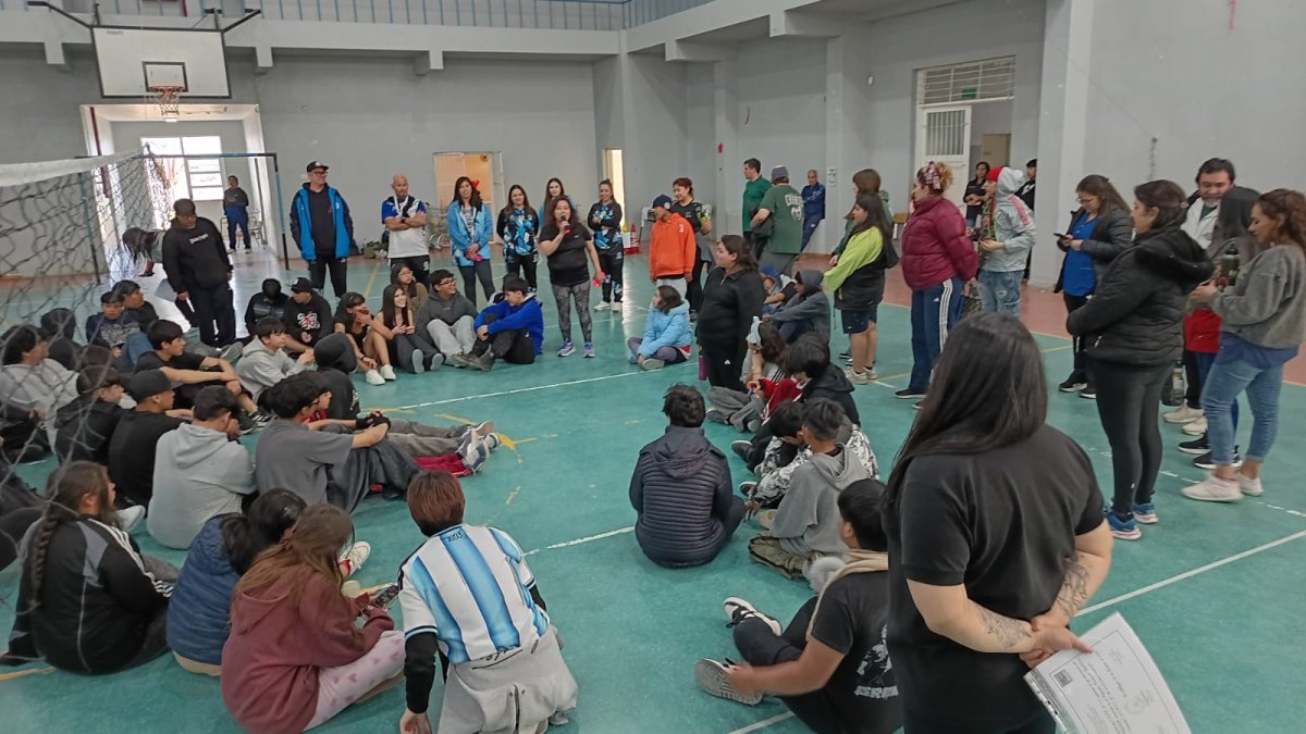 Encuentro de Juegos Escolares en Newcom en Río Gallegos