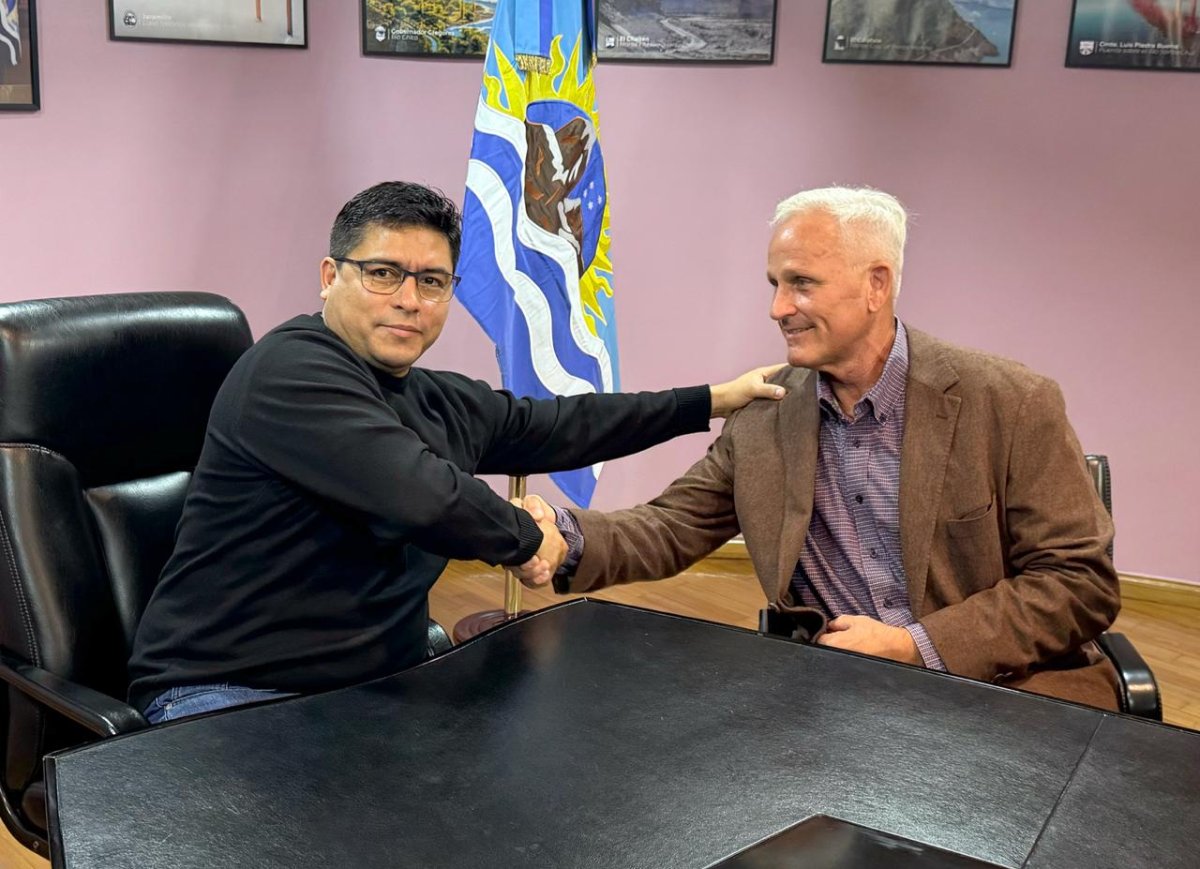 Vidal y Laredo Oil analizaron nuevas inversiones para seguir recuperando la producción petrolera en Santa Cruz