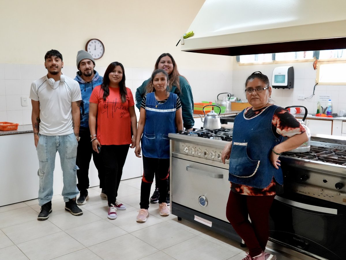 Educación entregó equipamiento tecnológico a la Escuela Primaria Nº 53 de Las Heras