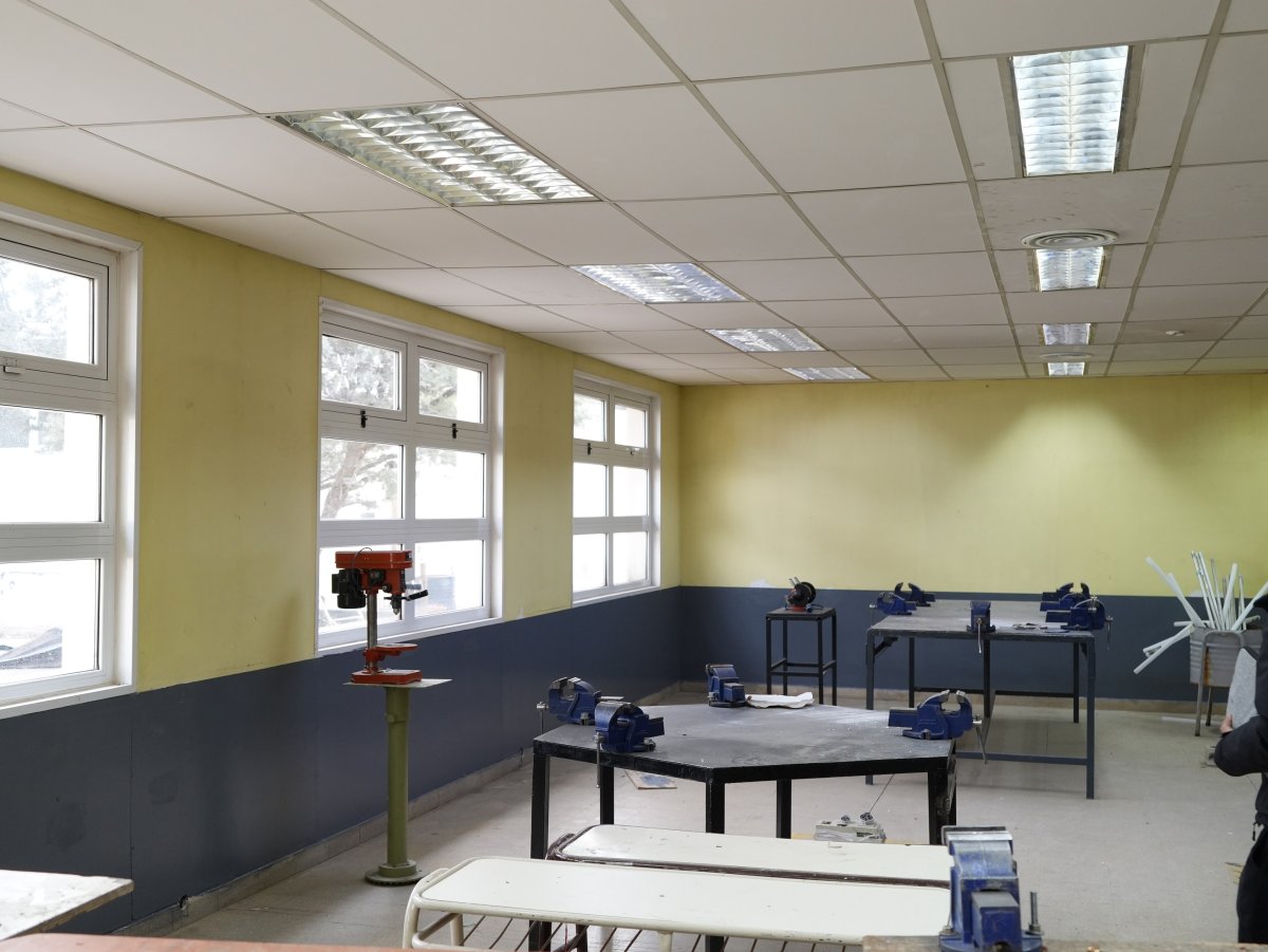 Se intensifican las obras de infraestructura en la Escuela Industrial N° 7 de Las Heras