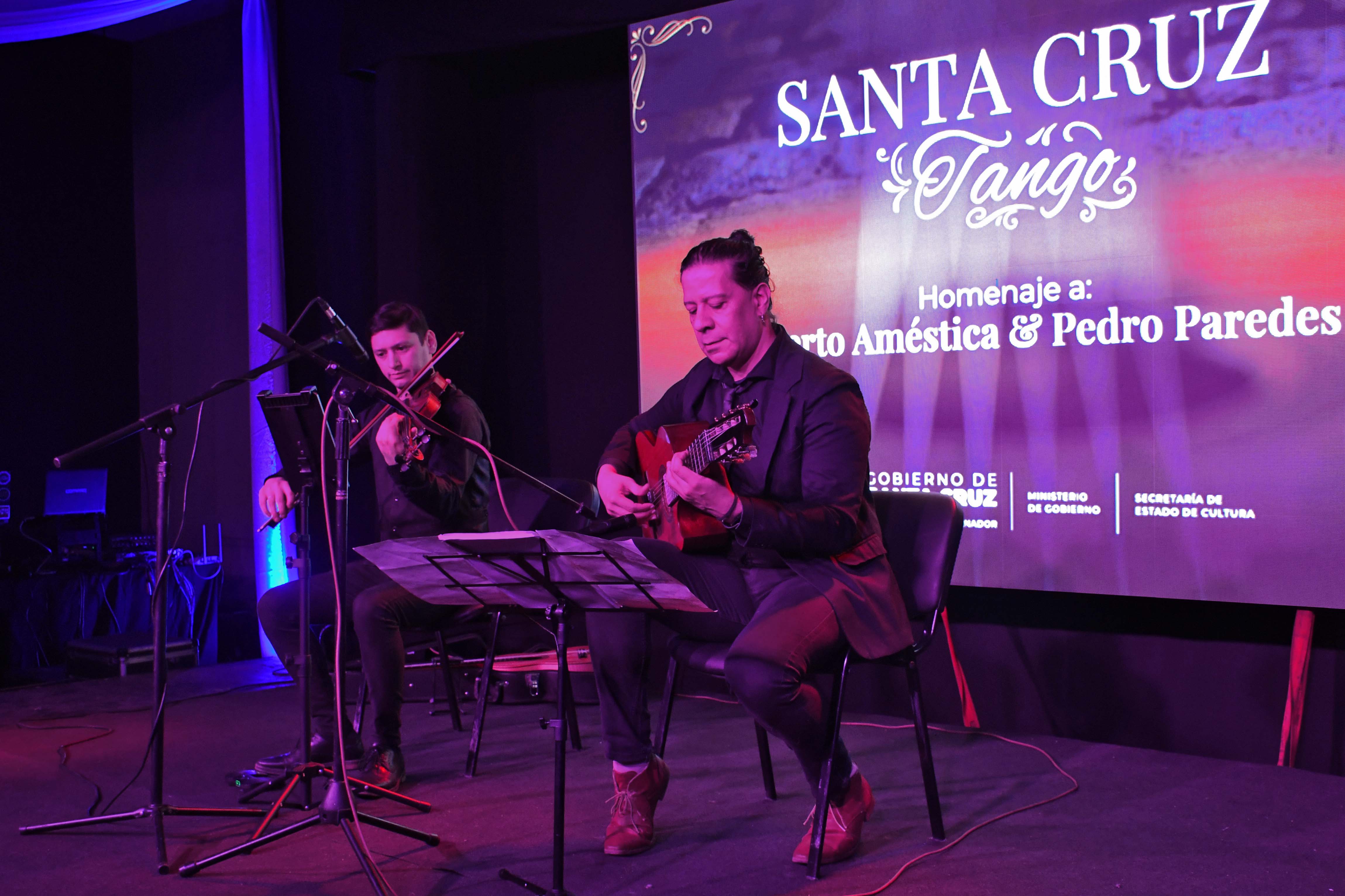 Santa Cruz Tango abrió su primera jornada con homenajes a referentes de la cultura de la provincia