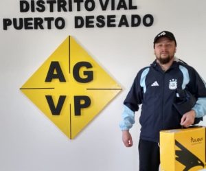 Vialidad Provincial supervisó tareas operativas y entregó indumentaria de seguridad a trabajadores de Puerto Deseado