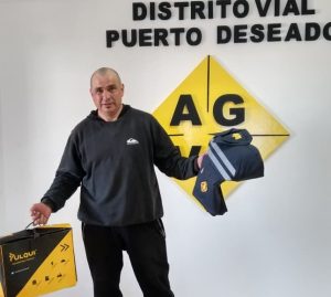 Vialidad Provincial supervisó tareas operativas y entregó indumentaria de seguridad a trabajadores de Puerto Deseado