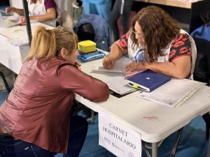 Viva Barrio llegó a Cañadón Seco con servicios, asistencia y propuestas para las familias