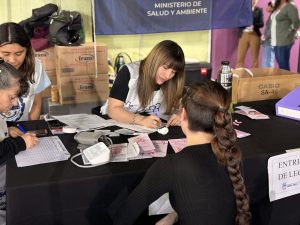 Viva Barrio llegó a Cañadón Seco con servicios, asistencia y propuestas para las familias