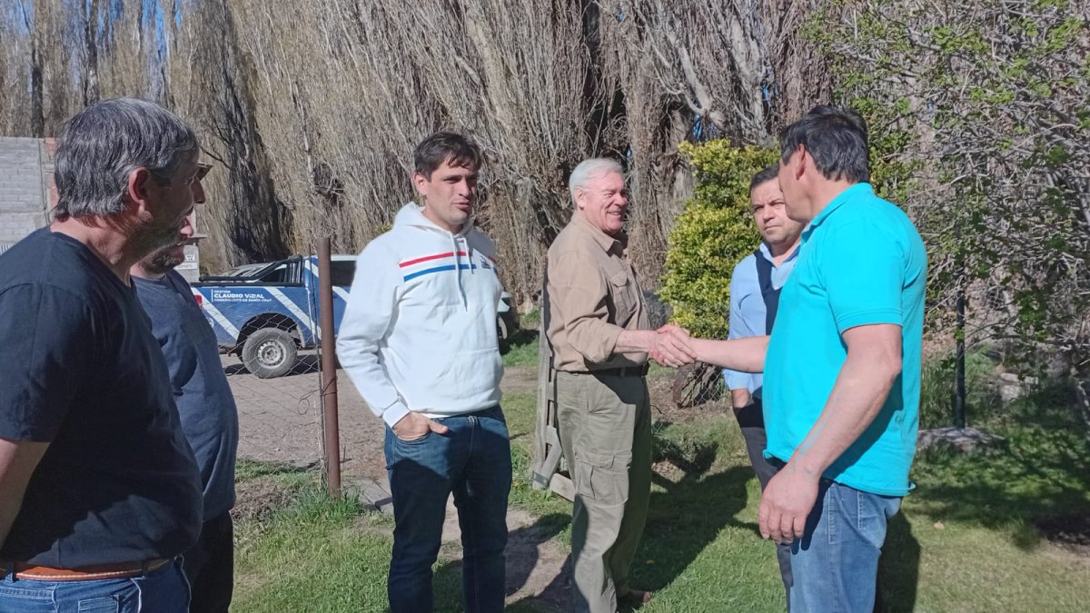 Los Antiguos: el CAP recorrió la Chacra Los Alamos y destacó la elaboración de productos regionales