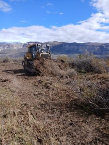 Vialidad Provincial realizó trabajos de mantenimiento y apertura de calles en Lago Posadas
