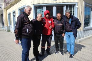 "Esto también es Malvinizar”: el emotivo paso de veteranos por Río Gallegos en su camino a las Islas     