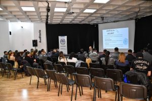 Comenzó una nueva instancia de capacitación de Grupos de Ayuda Mutua, esta vez destinada a fuerzas de seguridad