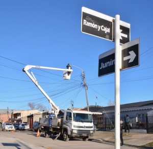  "Iluminando Santa Cruz": el Gobierno Provincial avanza con una histórica inversión de 15 mil luminarias en todo el territorio