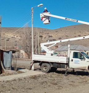  "Iluminando Santa Cruz": el Gobierno Provincial avanza con una histórica inversión de 15 mil luminarias en todo el territorio