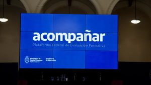 Santa Cruz reafirma su compromiso con la calidad educativa en la Red Federal de Evaluación